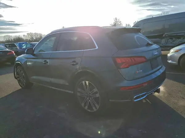 WA1A4AFY3J2024420 2018 AUDI SQ5 - Image 2
