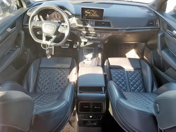 WA1A4AFY3J2057742 2018 AUDI SQ5 - Image 8