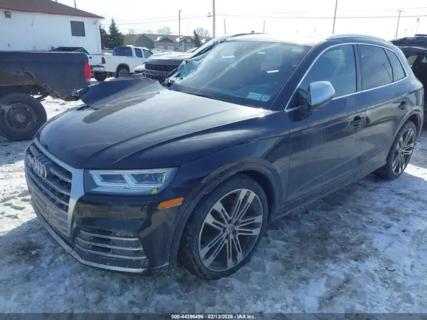 WA1A4AFY3J2079157 2018 AUDI SQ5 - Image 2