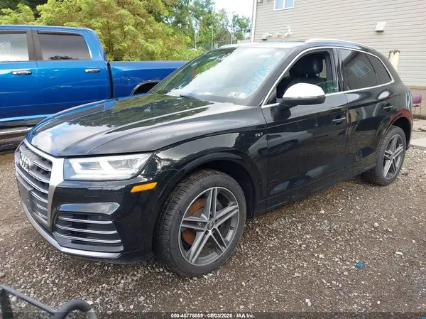 WA1A4AFY3J2130026 2018 AUDI SQ5 - Image 2