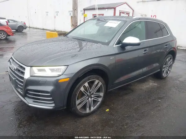 WA1A4AFY3J2134576 2018 AUDI SQ5 - Image 2