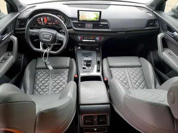 WA1A4AFY3J2138398 2018 AUDI Q5 - Image 8