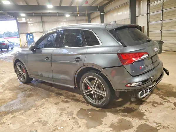 WA1A4AFY3J2160546 2018 AUDI SQ5 - Image 2