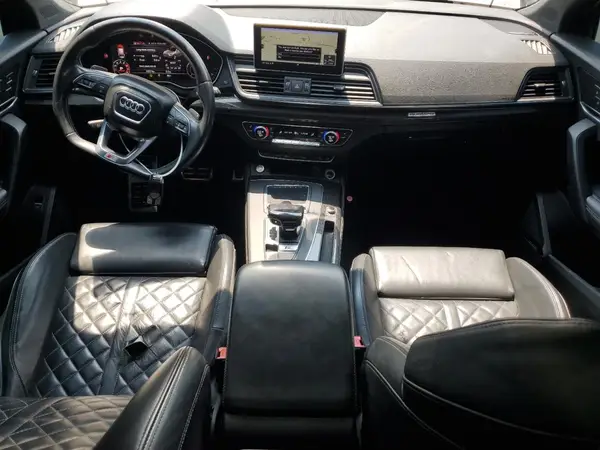 WA1A4AFY3J2202889 2018 AUDI SQ5 - Image 8