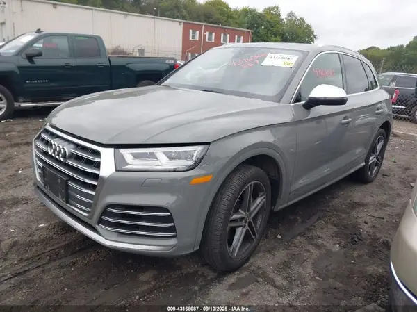 WA1A4AFY3K2029053 2019 AUDI SQ5 - Image 2