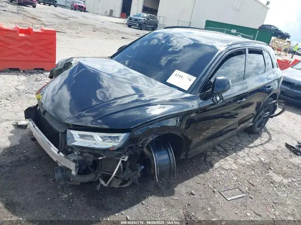 WA1A4AFY4J2007769 2018 AUDI SQ5 - Image 2