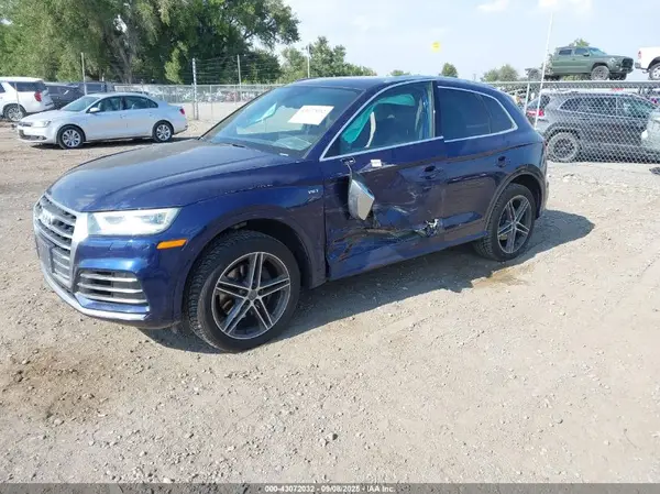 WA1A4AFY4J2008100 2018 AUDI SQ5 - Image 2