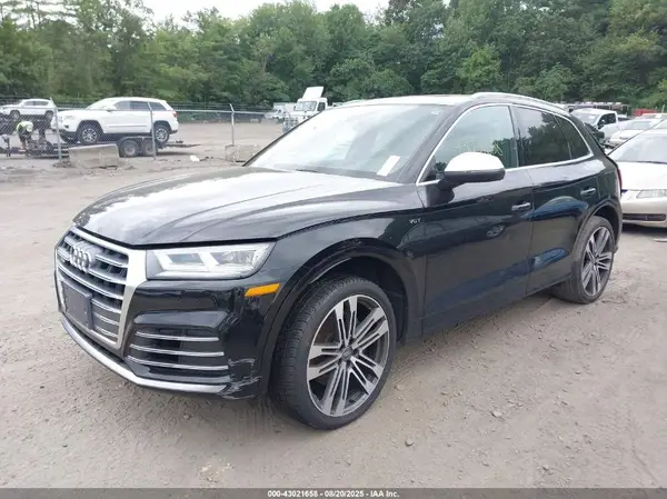 WA1A4AFY4J2008775 2018 AUDI SQ5 - Image 2