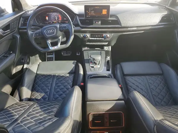 WA1A4AFY4J2058477 2018 AUDI SQ5 - Image 8