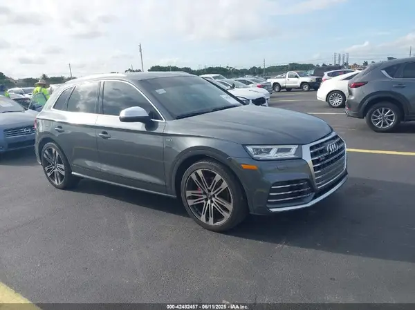 WA1A4AFY4J2098770 2018 AUDI SQ5 - Image 1