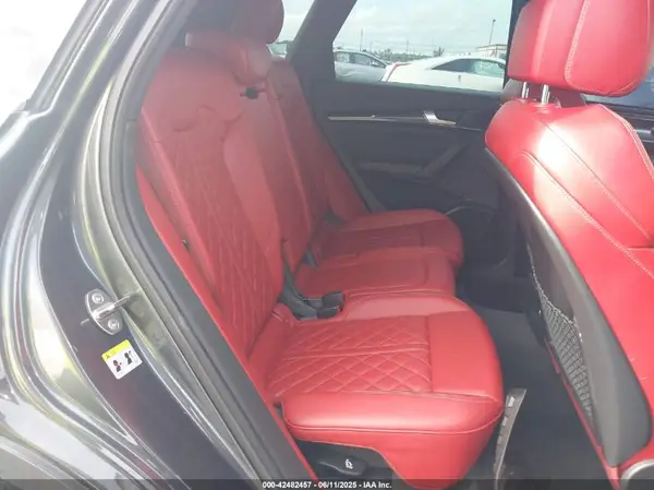 WA1A4AFY4J2098770 2018 AUDI SQ5 - Image 8