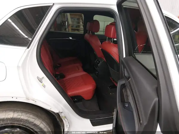 WA1A4AFY4J2120816 2018 AUDI SQ5 - Image 8