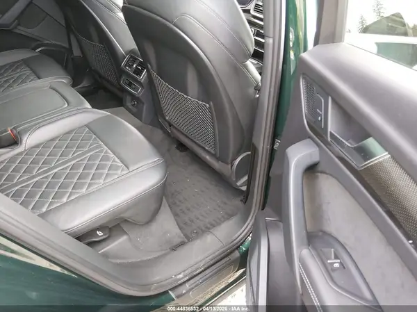 WA1A4AFY4J2142394 2018 AUDI SQ5 - Image 8