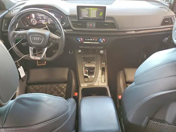 WA1A4AFY4J2190171 2018 AUDI SQ5 - Image 8