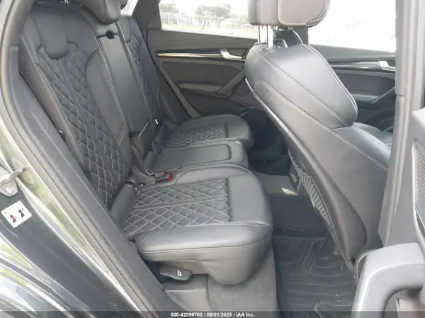 WA1A4AFY4J2200892 2018 AUDI SQ5 - Image 8