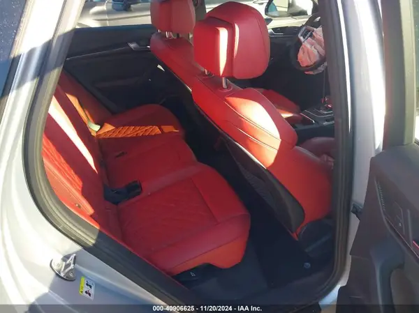 WA1A4AFY4J2217076 2018 AUDI SQ5 - Image 8