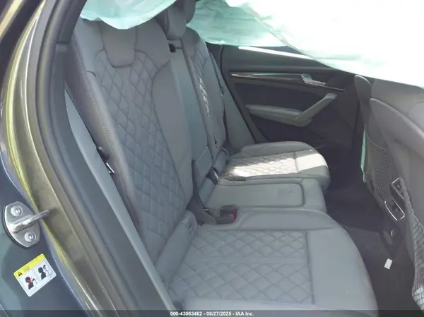 WA1A4AFY4J2217370 2018 AUDI SQ5 - Image 8