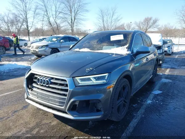 WA1A4AFY4J2226263 2018 AUDI SQ5 - Image 2