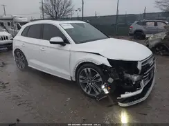 WA1A4AFY4K2079329 2019 AUDI SQ5