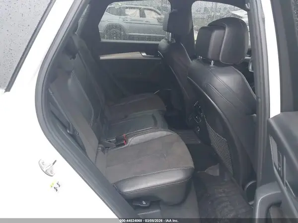 WA1A4AFY4K2079329 2019 AUDI SQ5 - Image 8