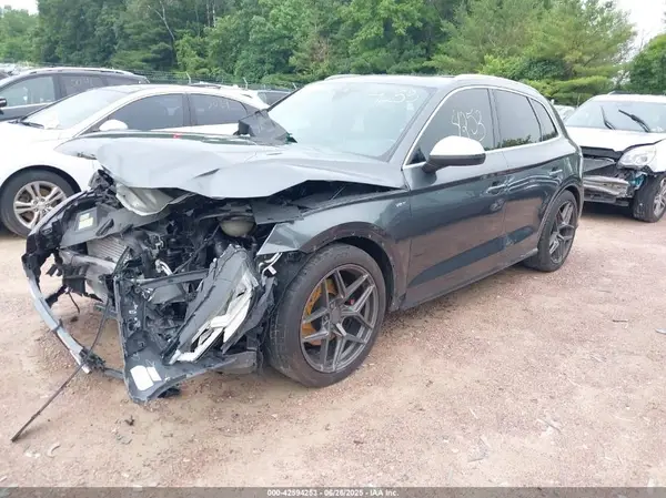 WA1A4AFY5J2008493 2018 AUDI SQ5 - Image 2