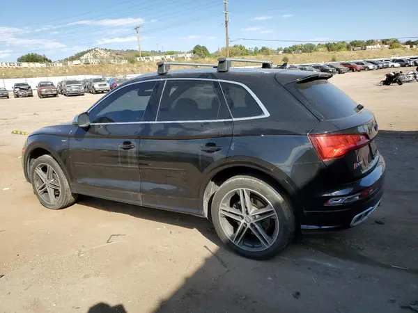 WA1A4AFY5J2108061 2018 AUDI SQ5 - Image 2