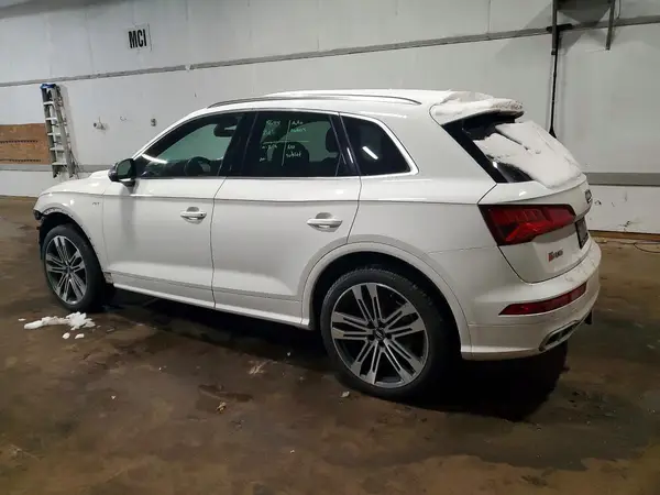 WA1A4AFY5J2121215 2018 AUDI SQ5 - Image 2