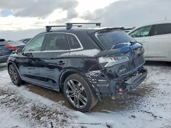 WA1A4AFY5J2151427 2018 AUDI SQ5 - Image 2
