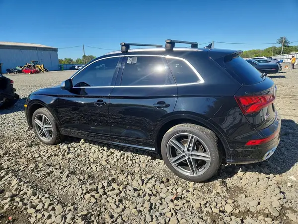WA1A4AFY5J2247087 2018 AUDI SQ5 - Image 2