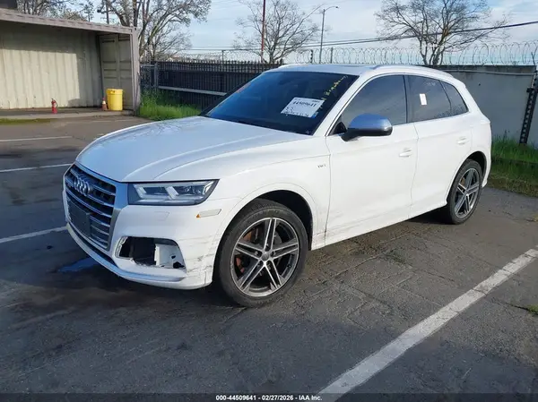 WA1A4AFY6J2009569 2018 AUDI SQ5 - Image 2