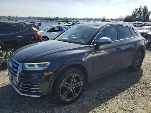 WA1A4AFY6J2047397 2018 AUDI SQ5 - Image 1