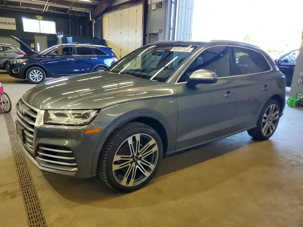 WA1A4AFY6J2048288 2018 AUDI SQ5 - Image 1