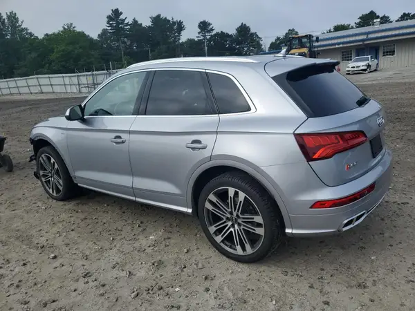 WA1A4AFY6J2103466 2018 AUDI SQ5 - Image 2
