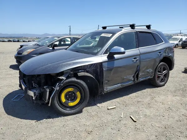 WA1A4AFY6J2111003 2018 AUDI SQ5 - Image 1