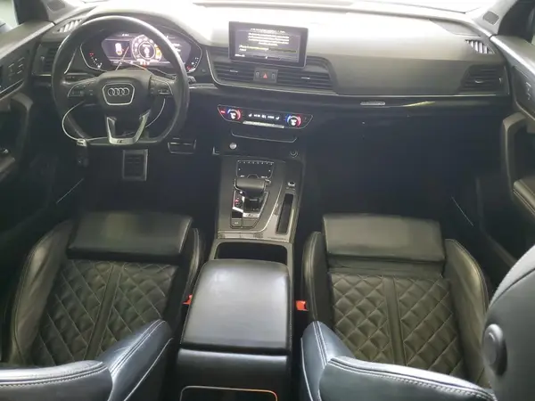 WA1A4AFY6J2116895 2018 AUDI SQ5 - Image 8