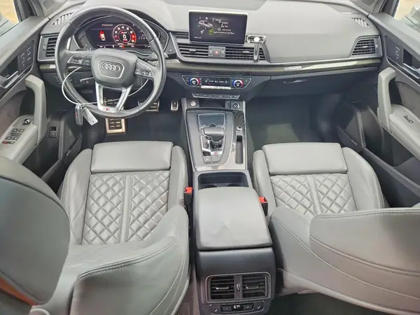 WA1A4AFY6J2200652 2018 AUDI SQ5 - Image 8