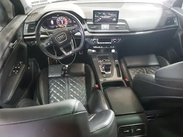 WA1A4AFY6J2239712 2018 AUDI SQ5 - Image 8
