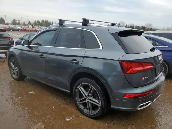 WA1A4AFY6J2247082 2018 AUDI SQ5 - Image 2