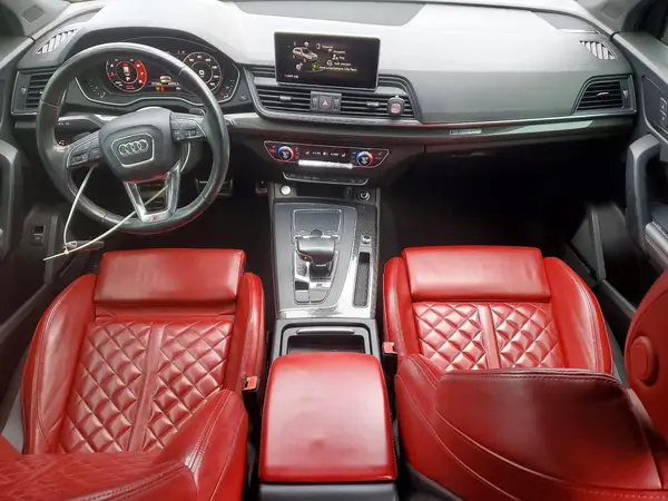 WA1A4AFY6J2247082 2018 AUDI SQ5 - Image 8
