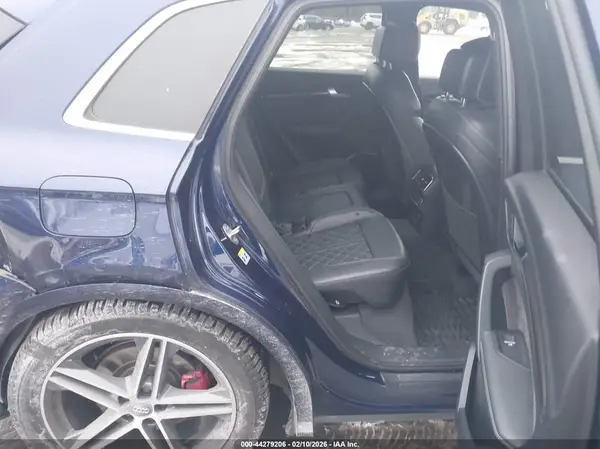 WA1A4AFY7J2022282 2018 AUDI SQ5 - Image 8