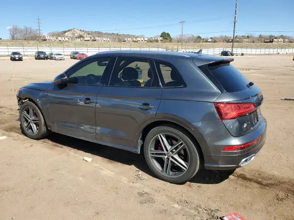 WA1A4AFY7J2048770 2018 AUDI SQ5 - Image 2