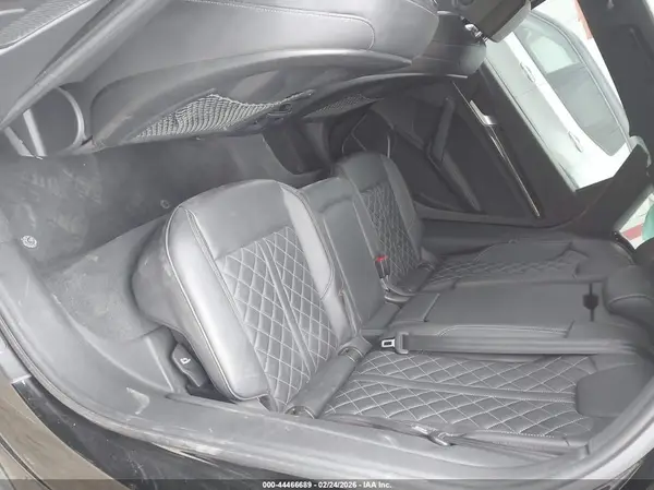 WA1A4AFY7J2091215 2018 AUDI SQ5 - Image 8