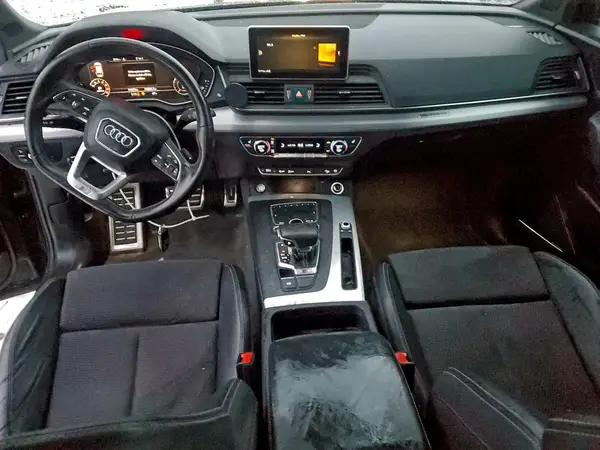 WA1A4AFY7J2136833 2018 AUDI SQ5 - Image 8