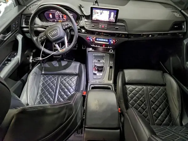 WA1A4AFY7J2149260 2018 AUDI SQ5 - Image 8