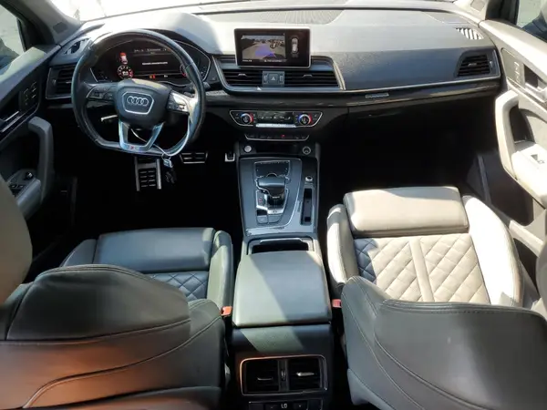 WA1A4AFY7J2215919 2018 AUDI SQ5 - Image 8
