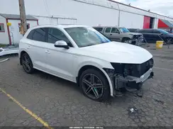 WA1A4AFY7J2221140 2018 AUDI SQ5
