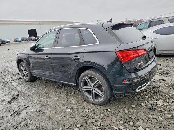 WA1A4AFY8J2008035 2018 AUDI Q5 - Image 2