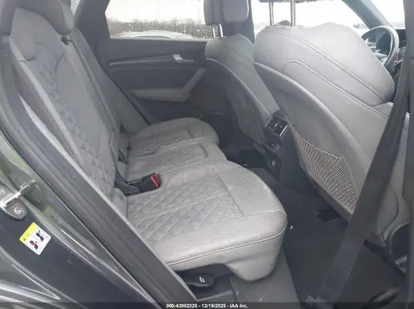 WA1A4AFY8J2033663 2018 AUDI SQ5 - Image 8