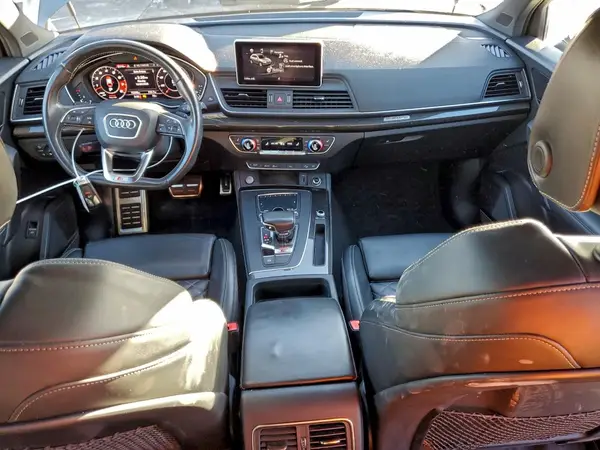 WA1A4AFY8J2155083 2018 AUDI SQ5 - Image 8