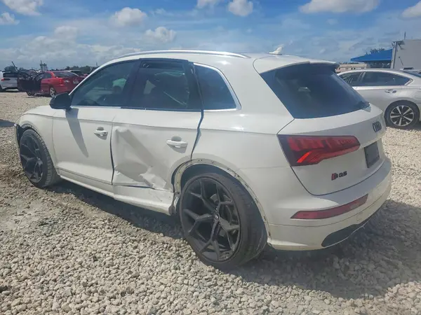 WA1A4AFY8K2063392 2019 AUDI SQ5 - Image 2